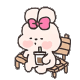 可爱兔子摇腿喝奶茶