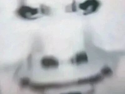 模糊诡异笑脸,眼神奇特的搞怪表情 万能聊天憋笑表情包 表情包图片gif动图 - 求表情网,斗图从此不求人!